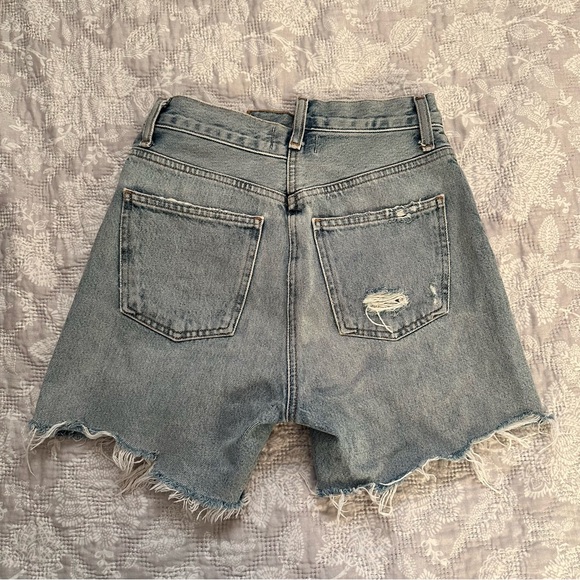 Agolde Criss 100% Cotton Frayed Cross Waist Asymmetrical Denim Jean Shorts - Picture 10 of 11